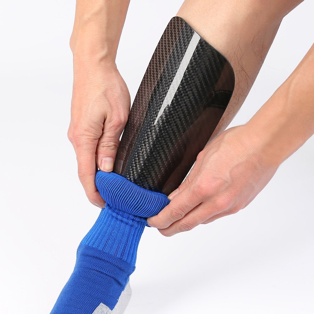 Hot Selling Carbon Fiber Soccer Shin Pads Lightweight Football Shin Pads Carbon Fiber Soccer